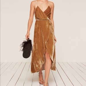 NWT Reformation Anoush velvet wrap dress gold $218